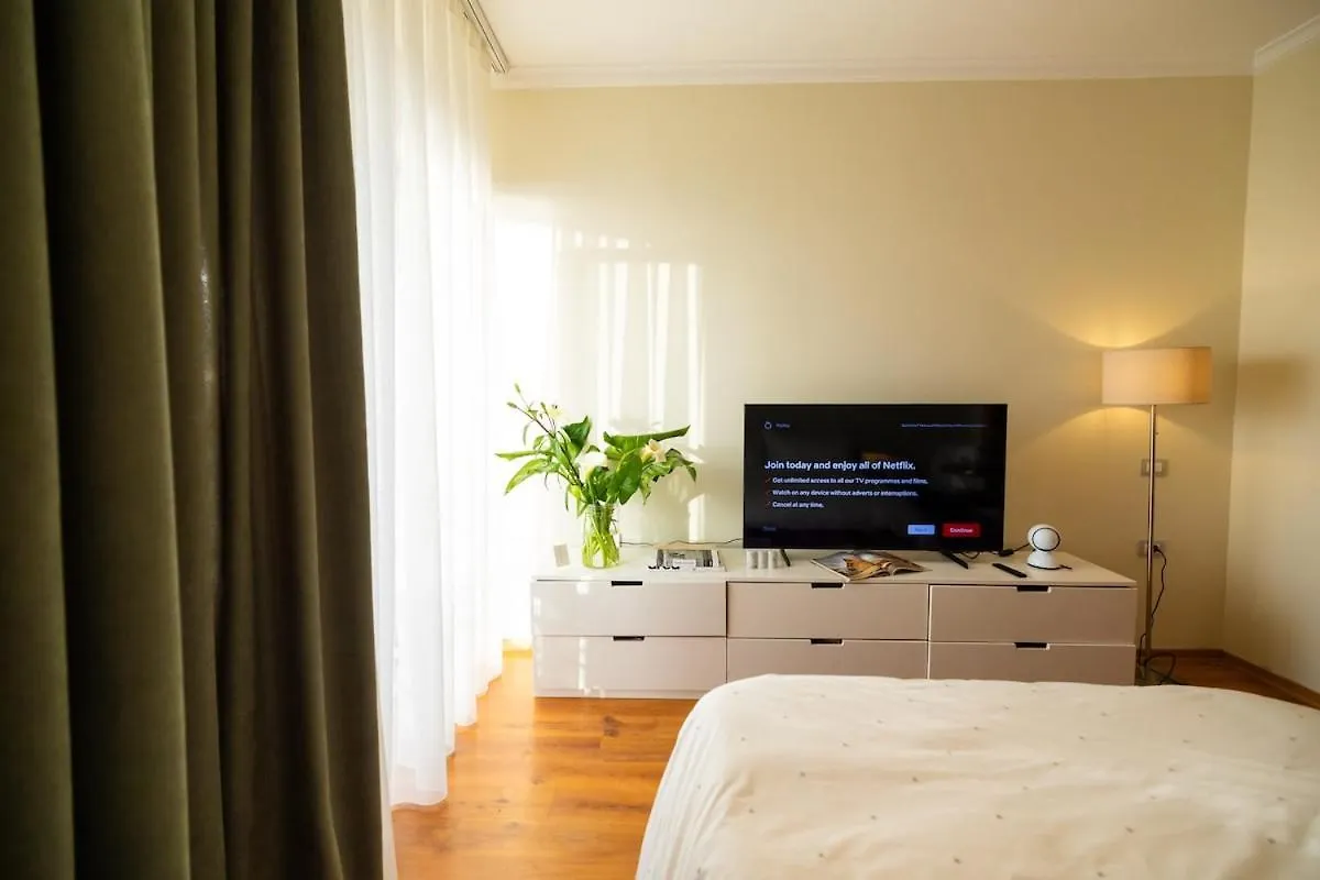 Modern Oasis Beach Appartement